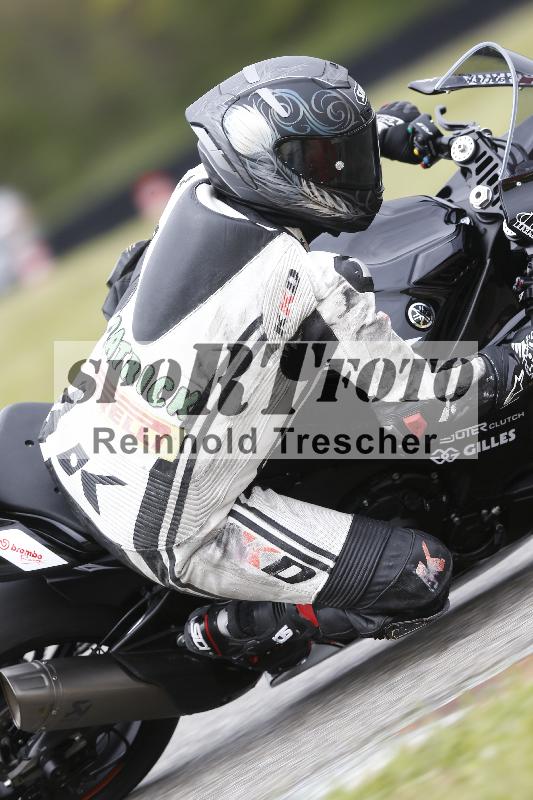 /Archiv-2024/13 22.04.2024 Plüss Moto Sport ADR/Freies Fahren/unklar